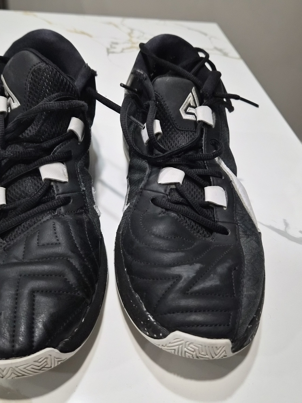 Nike Black Athletic Sneakers with White Accents